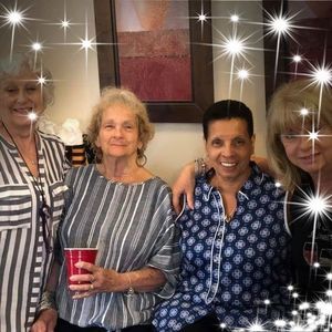 Meet your Posher, Sandy